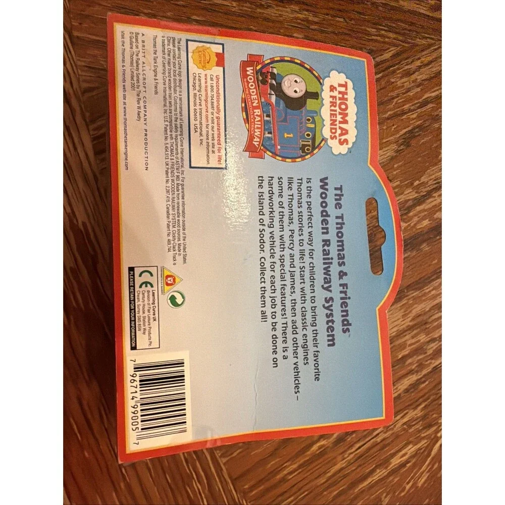 RARE THOMAS & FRIENDS ENGINE JAMES WOODEN RAILWAY HIT LEARNING CURVE 2001